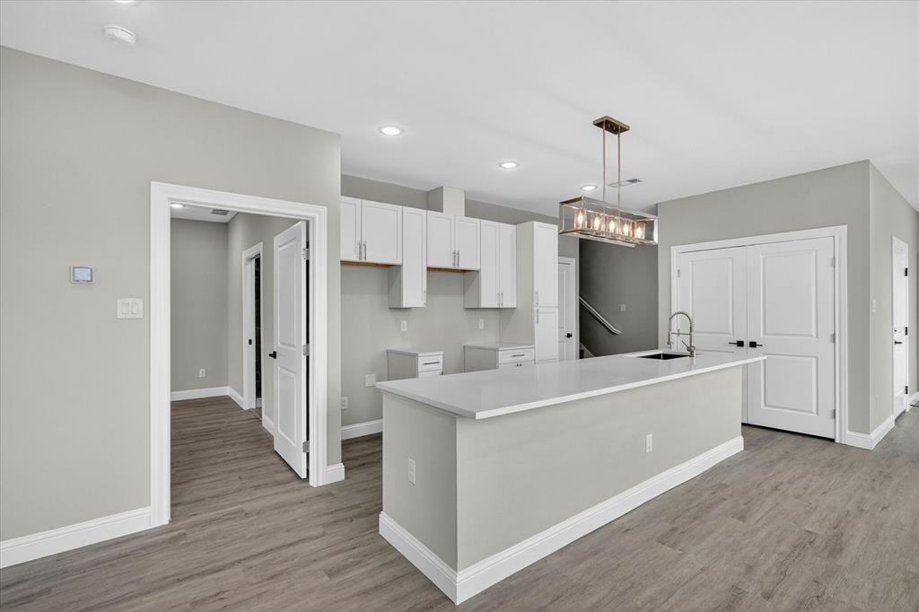 808 Premier Property Photo 5