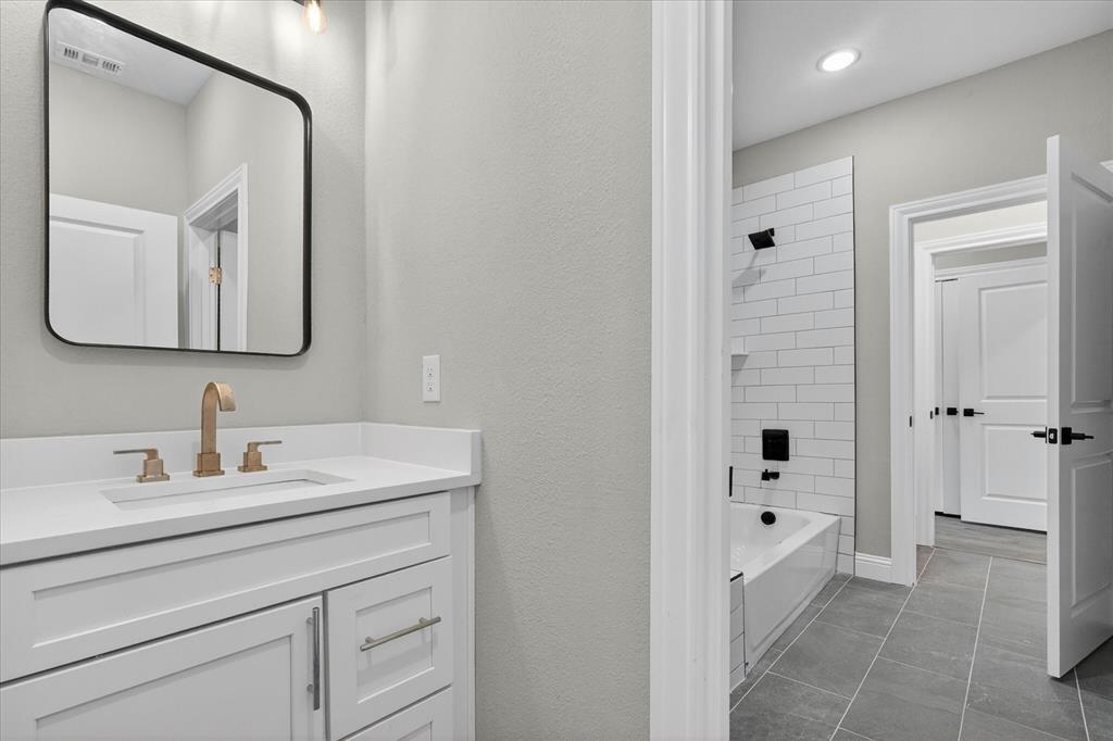 808 Premier Property Photo 24