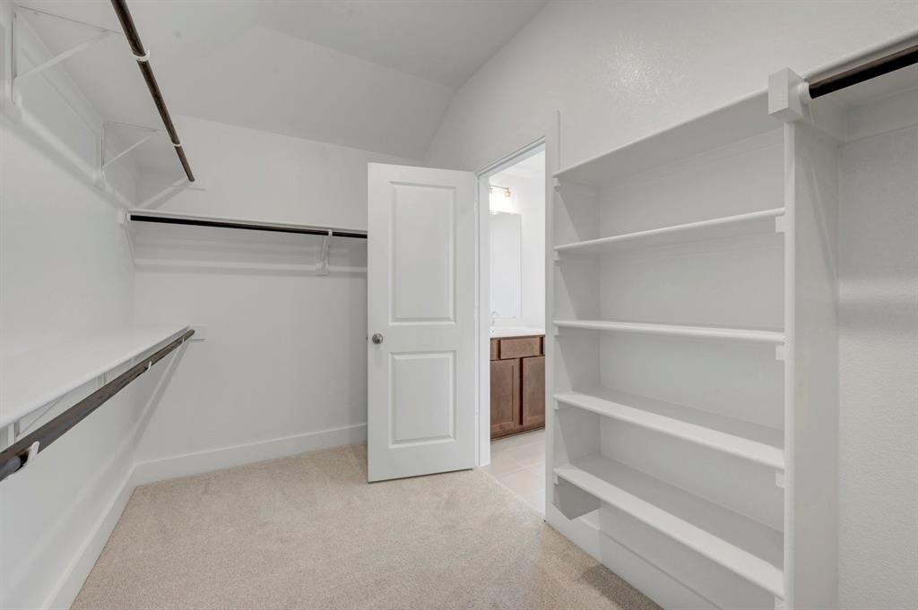 11744 Edgewood Drive Property Photo 17