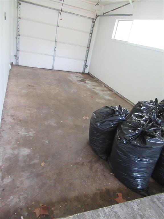 3237 Murphy Street Property Photo 5
