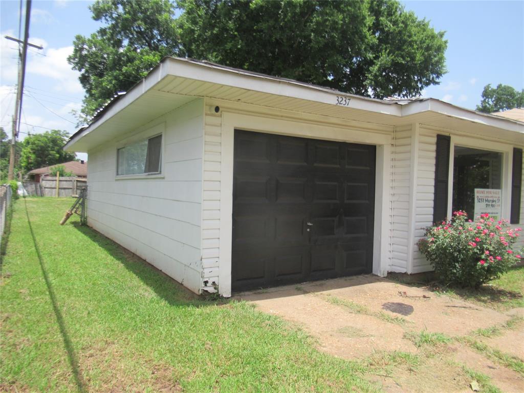 3237 Murphy Street Property Photo 12