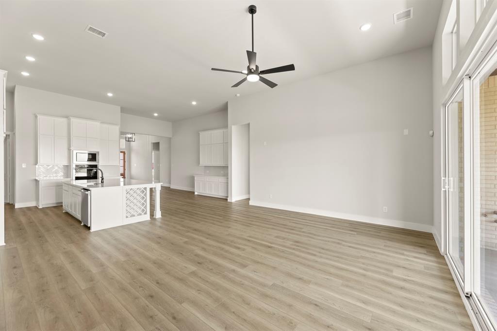 9908 Buckingham Court Property Photo 15