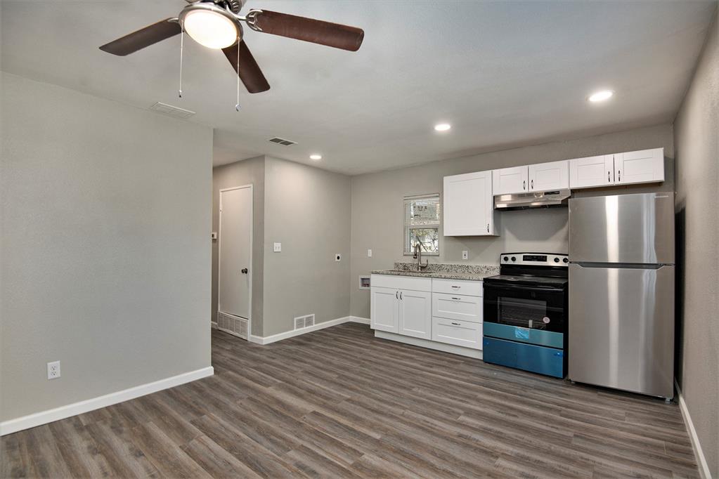 408 Dawson Circle B Property Photo 6
