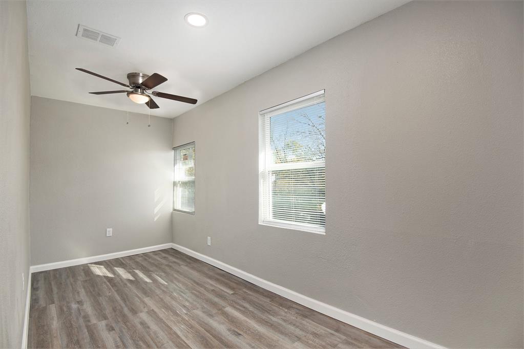 408 Dawson Circle B Property Photo 17