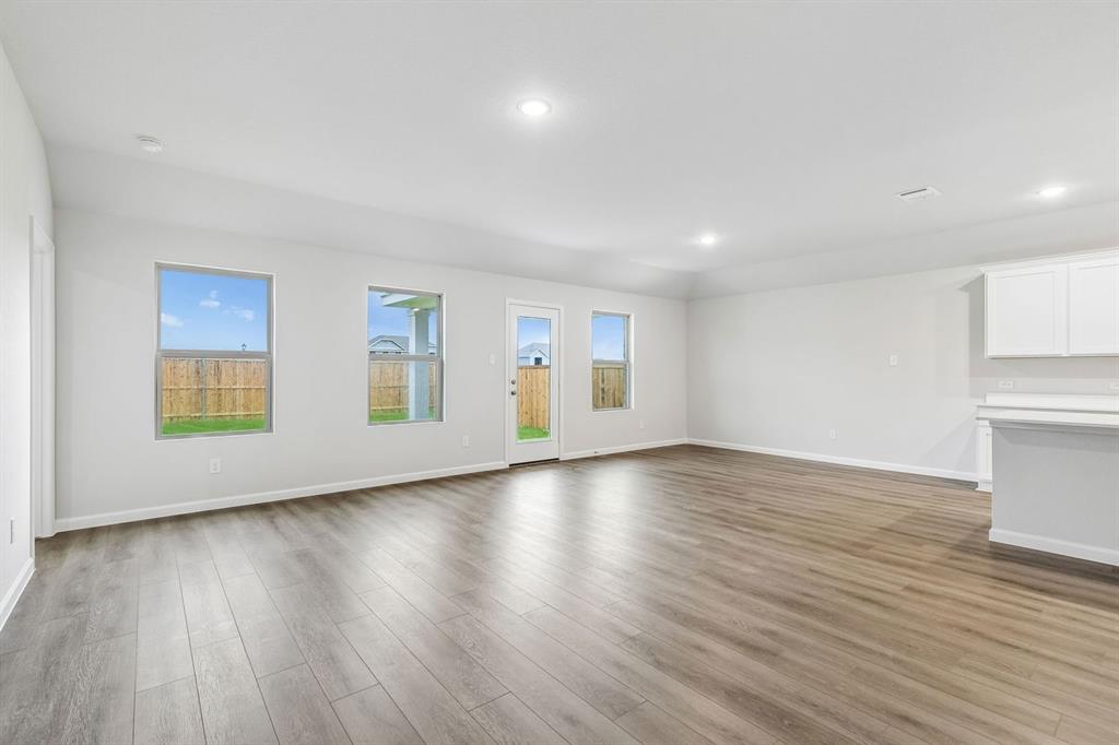 1108 Angus Lane Property Photo 8