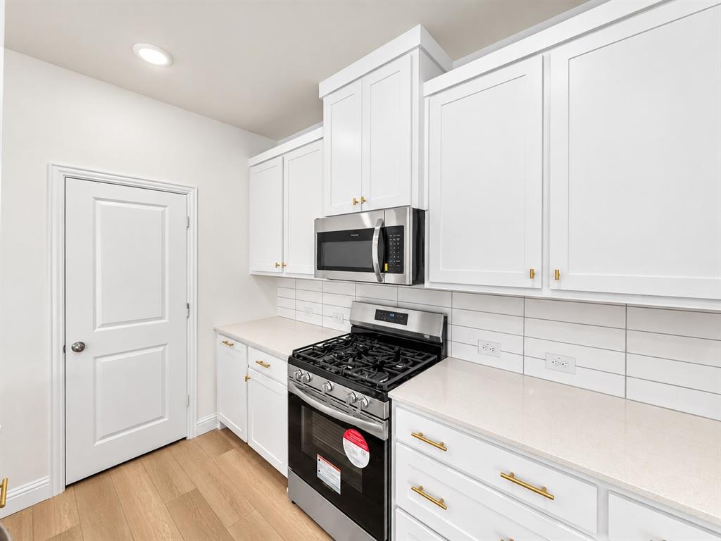8980 Samara Street Property Photo 7