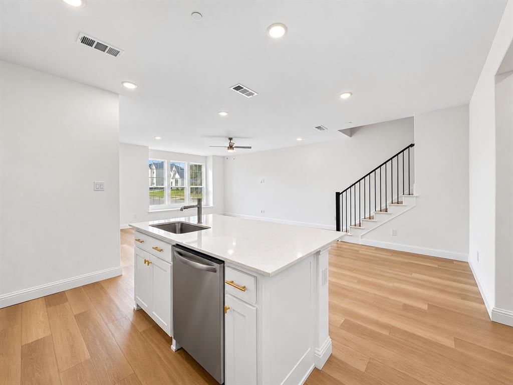 8980 Samara Street Property Photo 8