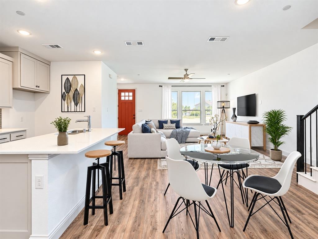 8980 Samara Street Property Photo 10