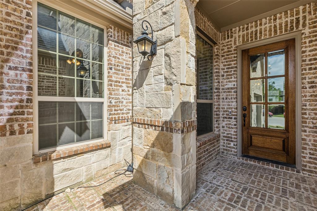 4149 Maclin Drive Property Photo 3