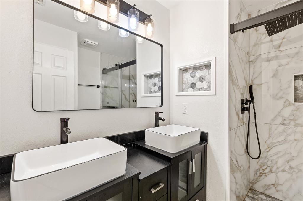 3207 Candlebrook Drive Property Photo 13