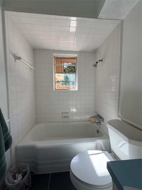 2406 W Broadview Street Property Photo 24
