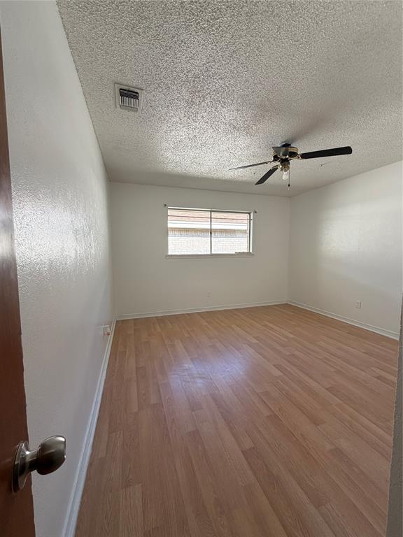 2406 W Broadview Street Property Photo 28