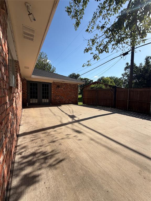 2406 W Broadview Street Property Photo 31