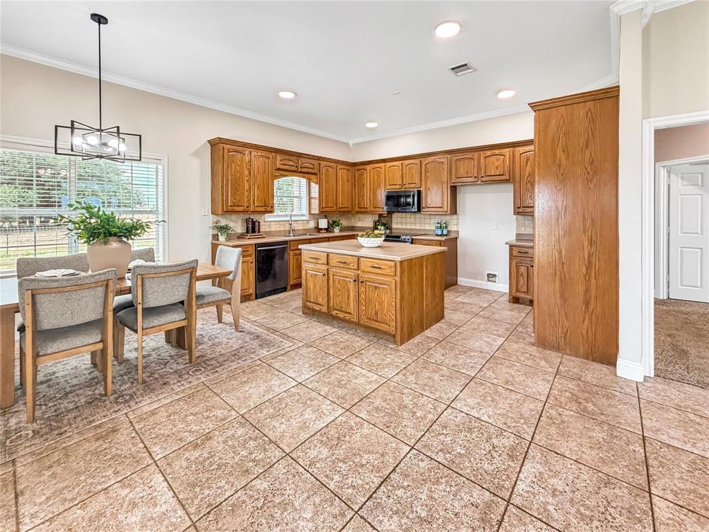 1008 Bosque Ridge Road Property Photo 12