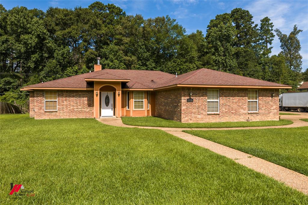 3002 Long Pines Drive Property Photo 1