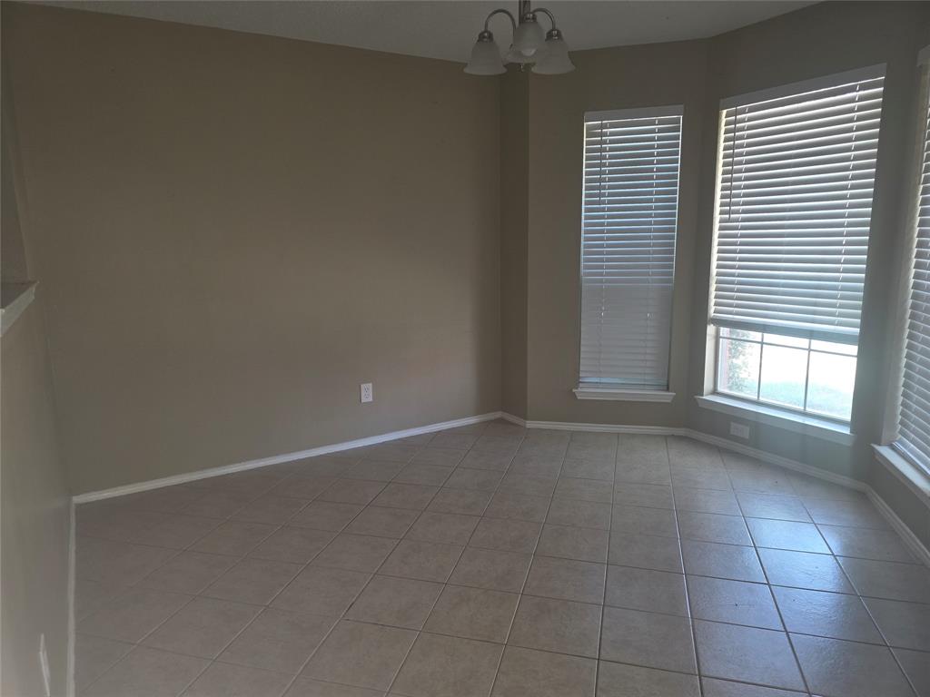 1717 Creekbend Drive Property Photo 7