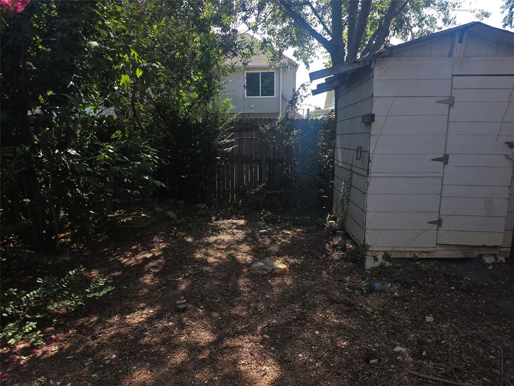 1717 Creekbend Drive Property Photo 10
