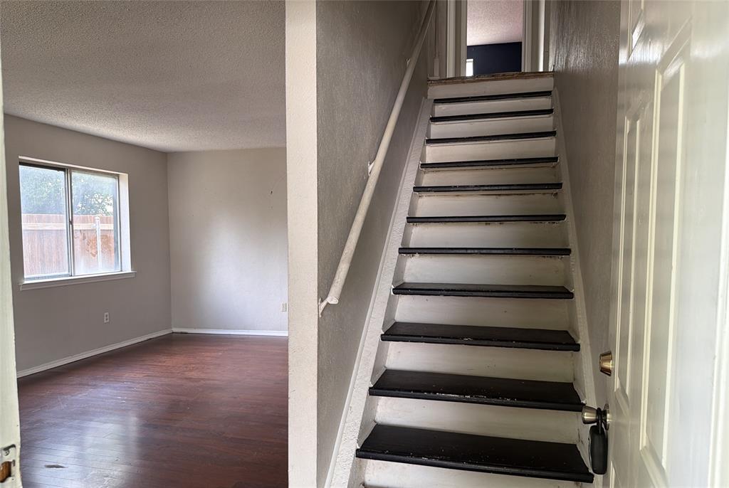 7791 Los Gatos Drive Property Photo 3