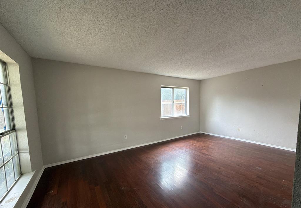 7791 Los Gatos Drive Property Photo 4