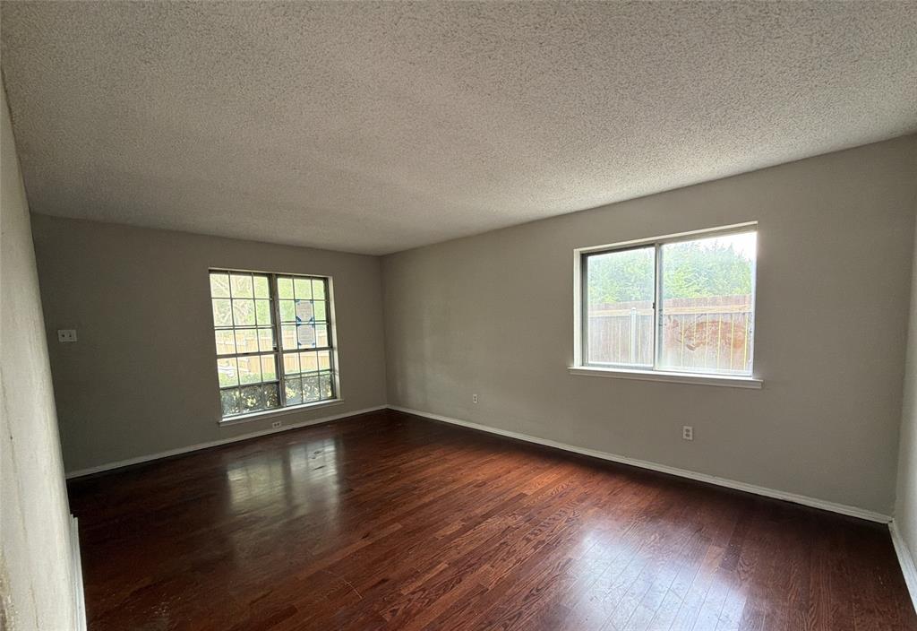 7791 Los Gatos Drive Property Photo 5