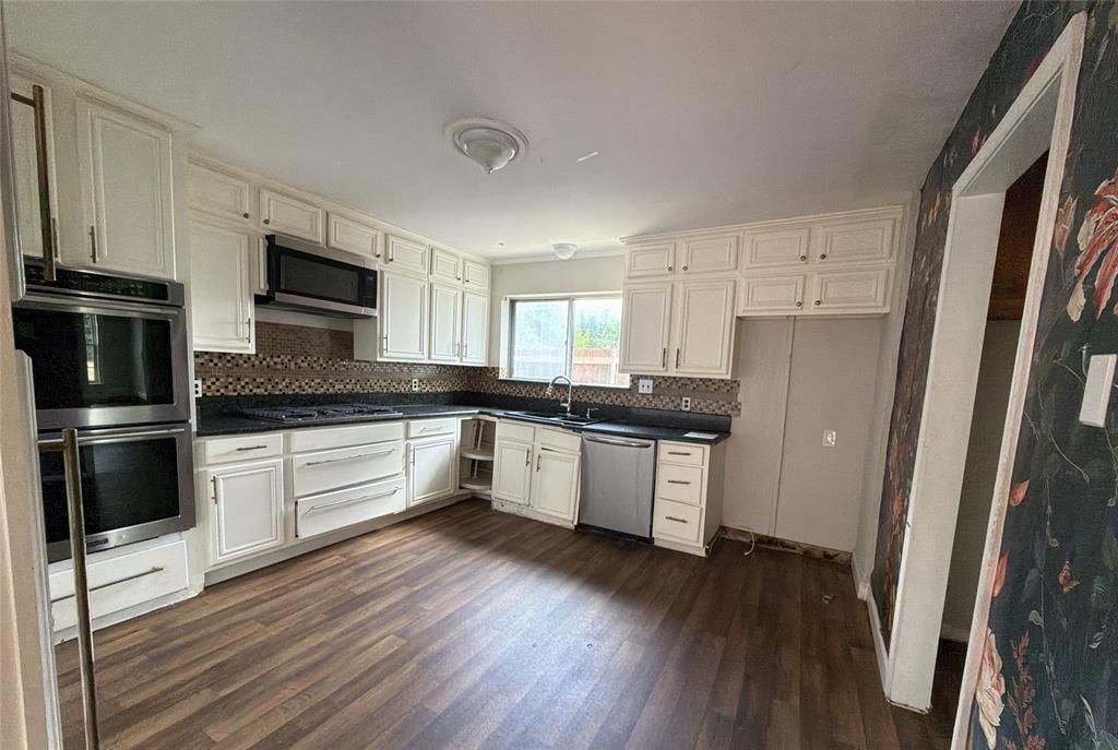 7791 Los Gatos Drive Property Photo 6