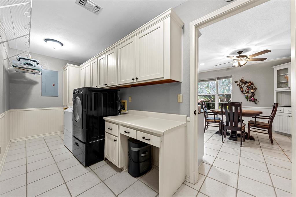 3401 Summit Circle Property Photo 8