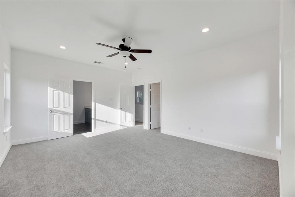 3720 Washington Street Property Photo 10
