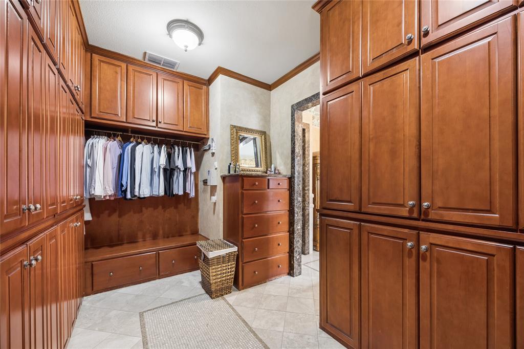 1800 Windermere Drive Property Photo 19