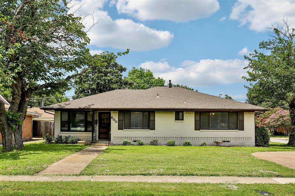 600 Westwood Drive Property Photo 1