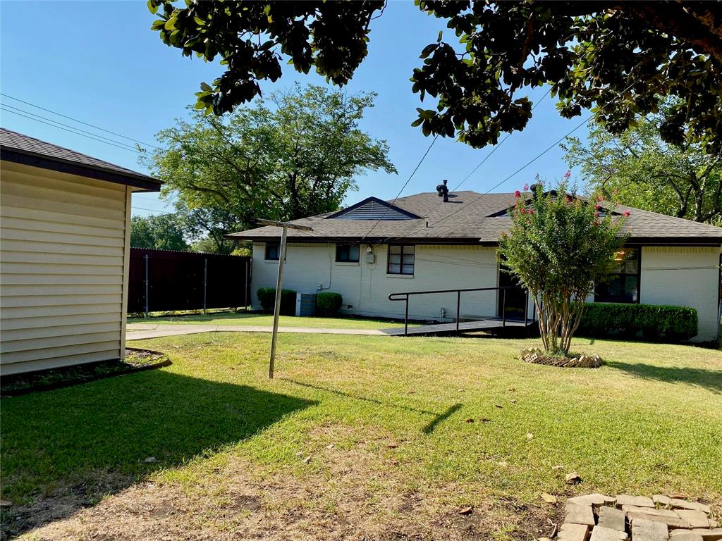 600 Westwood Drive Property Photo 3