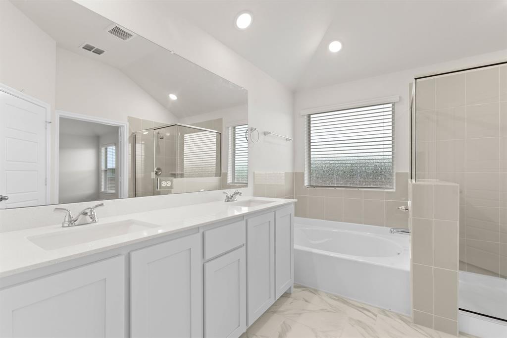 2613 River Bank Drive Property Photo 7