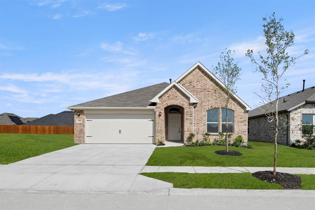 15016 Amantes Avenue Property Photo 1