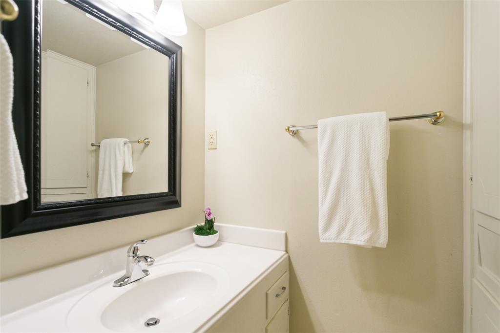 11033 Joymeadow Drive Property Photo 6