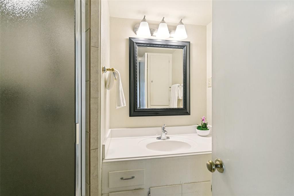 11033 Joymeadow Drive Property Photo 7