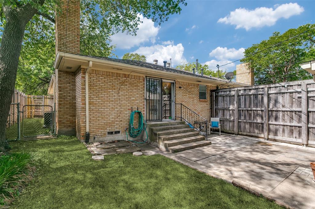 11033 Joymeadow Drive Property Photo 15