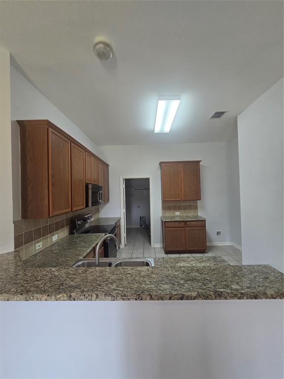 7617 Uvalde Way Property Photo 7