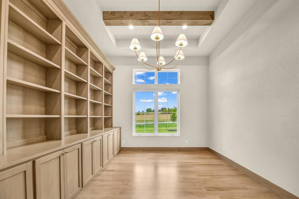 4009 Charleston Peak Property Photo 7