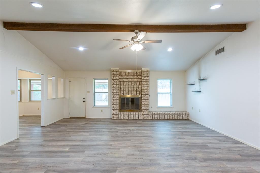 8001 Weehunt Court Property Photo 3