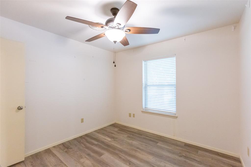 8001 Weehunt Court Property Photo 17