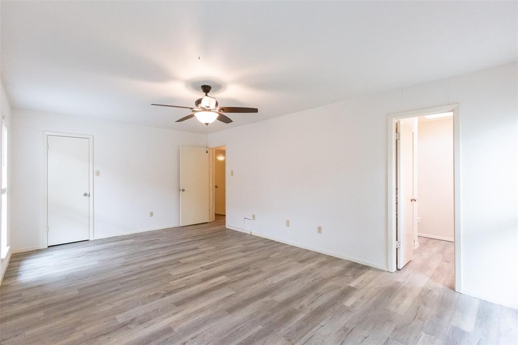 8001 Weehunt Court Property Photo 23