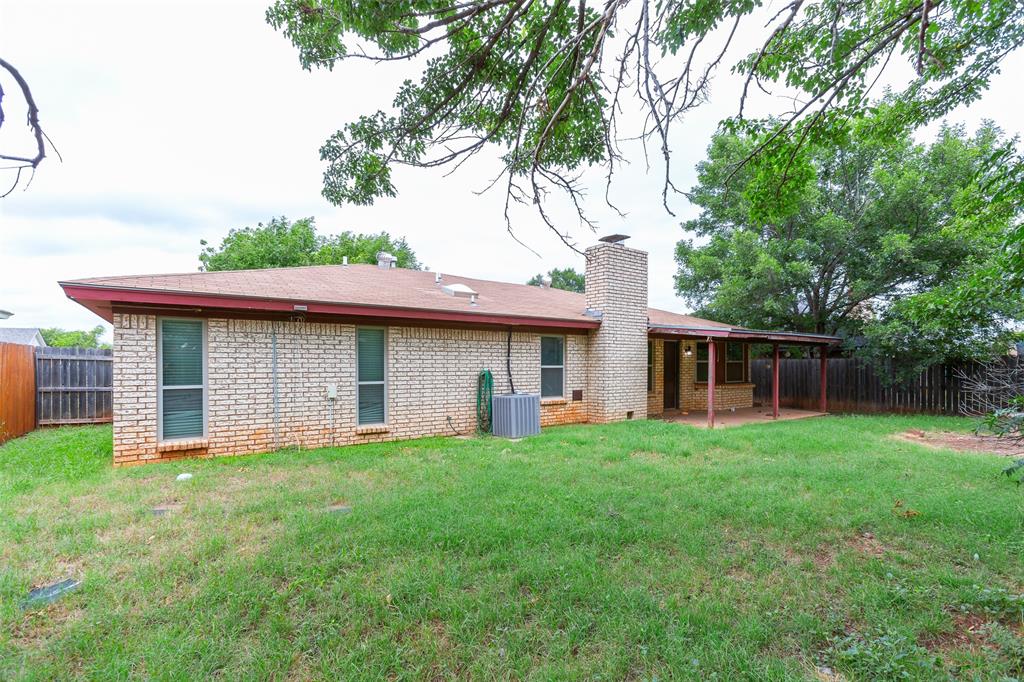 8001 Weehunt Court Property Photo 34