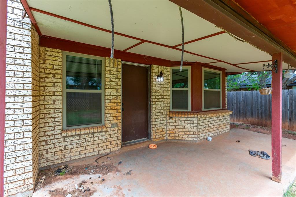 8001 Weehunt Court Property Photo 35