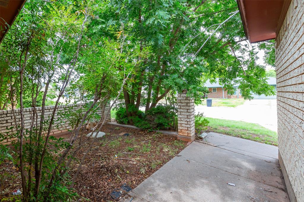 8001 Weehunt Court Property Photo 36