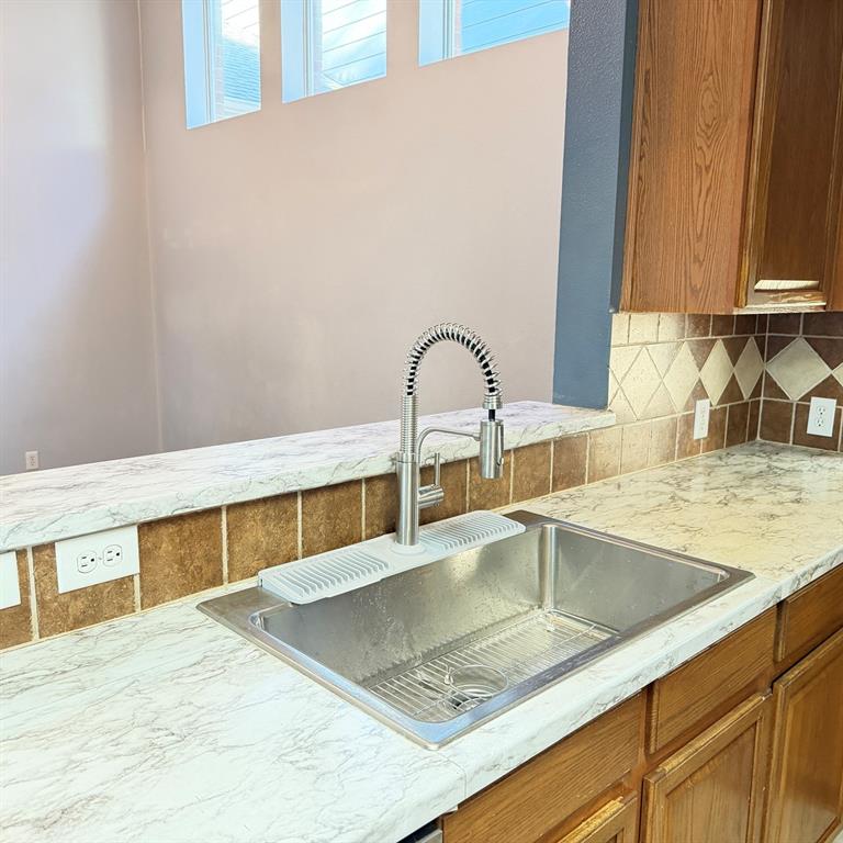7198 Richmond Drive Property Photo 4