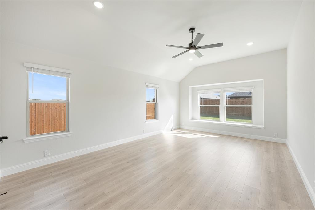 125 Ponce De Leon Drive Property Photo 15