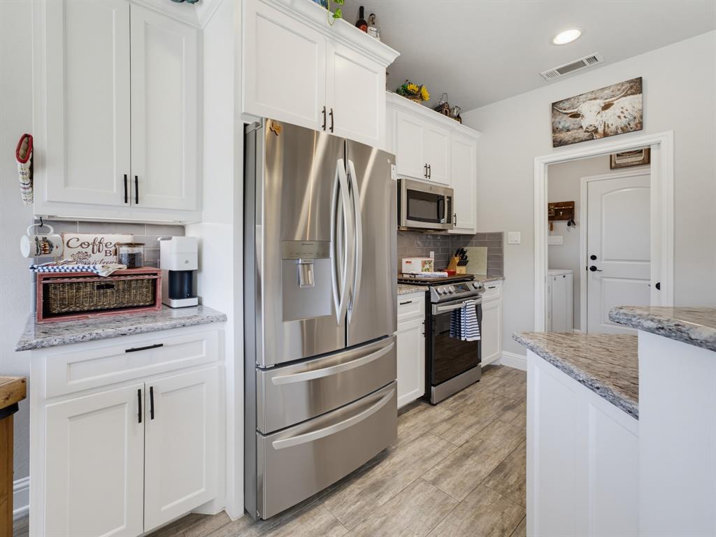 2807 Sky Harbour Drive Property Photo 10