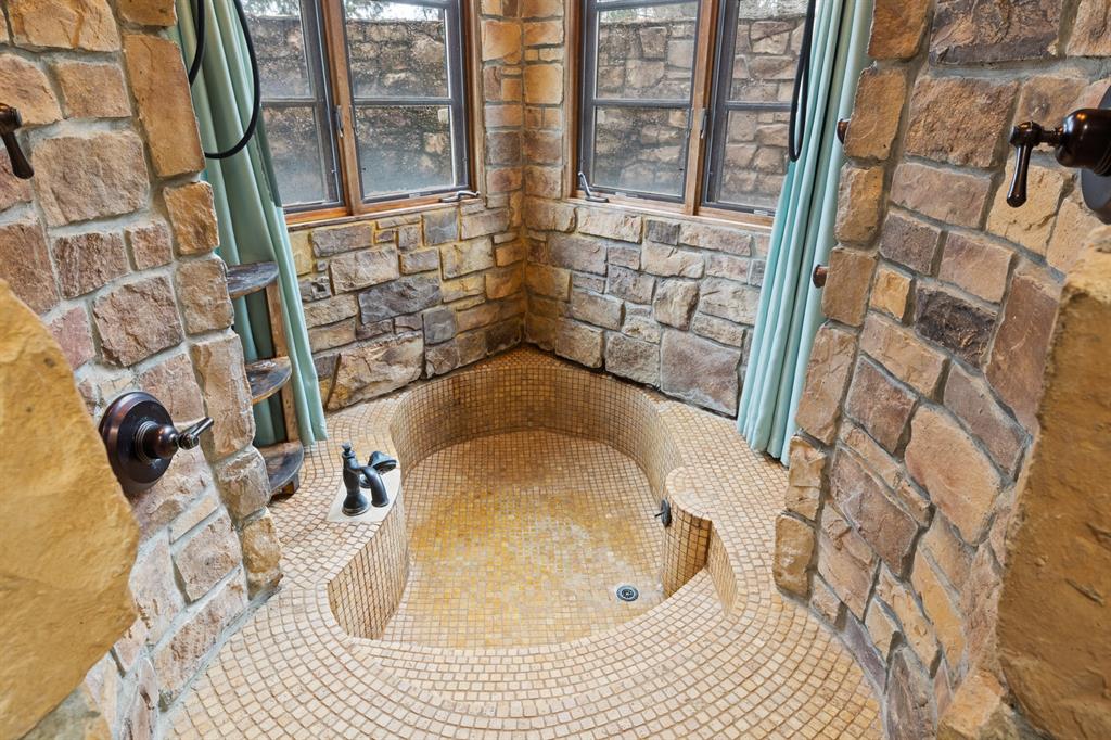 660 County Road 1334 Property Photo 26