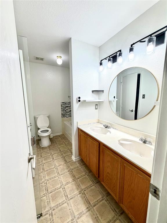 2648 Carmen Drive Property Photo 6