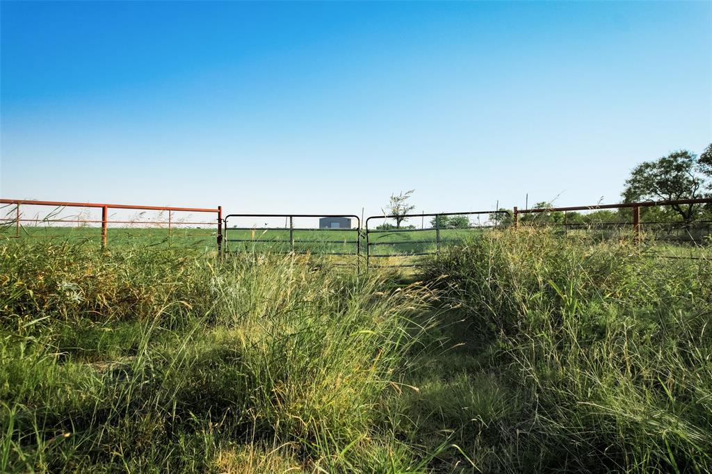 4738 Fm 85 Property Photo 1