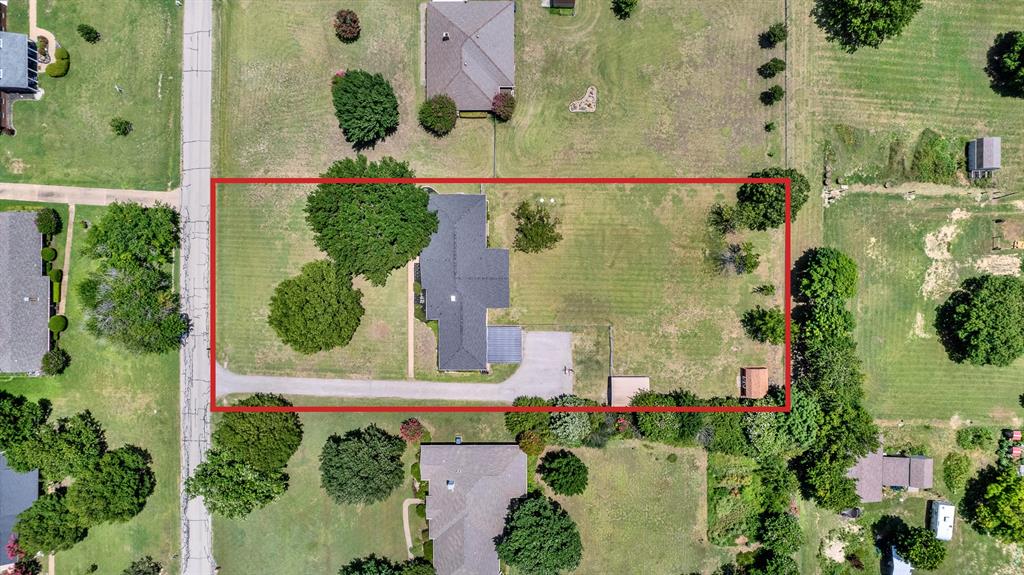 14000 Red Wood Circle Property Photo 6